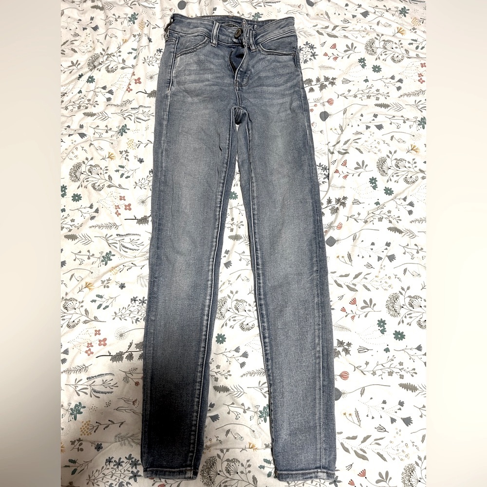 American Eagle hi-rise jegging skinny jeans